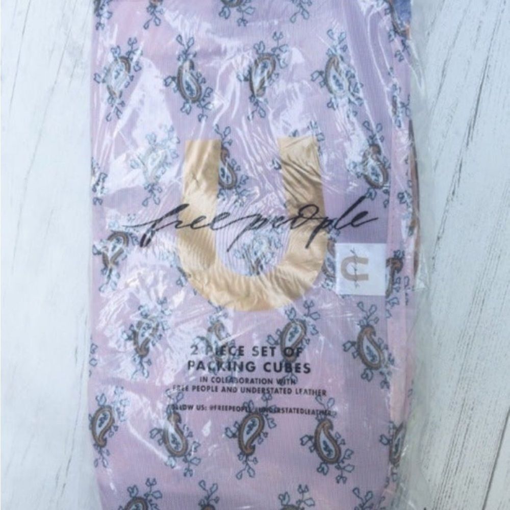 NWT free people set‎ of 2 packing cubes